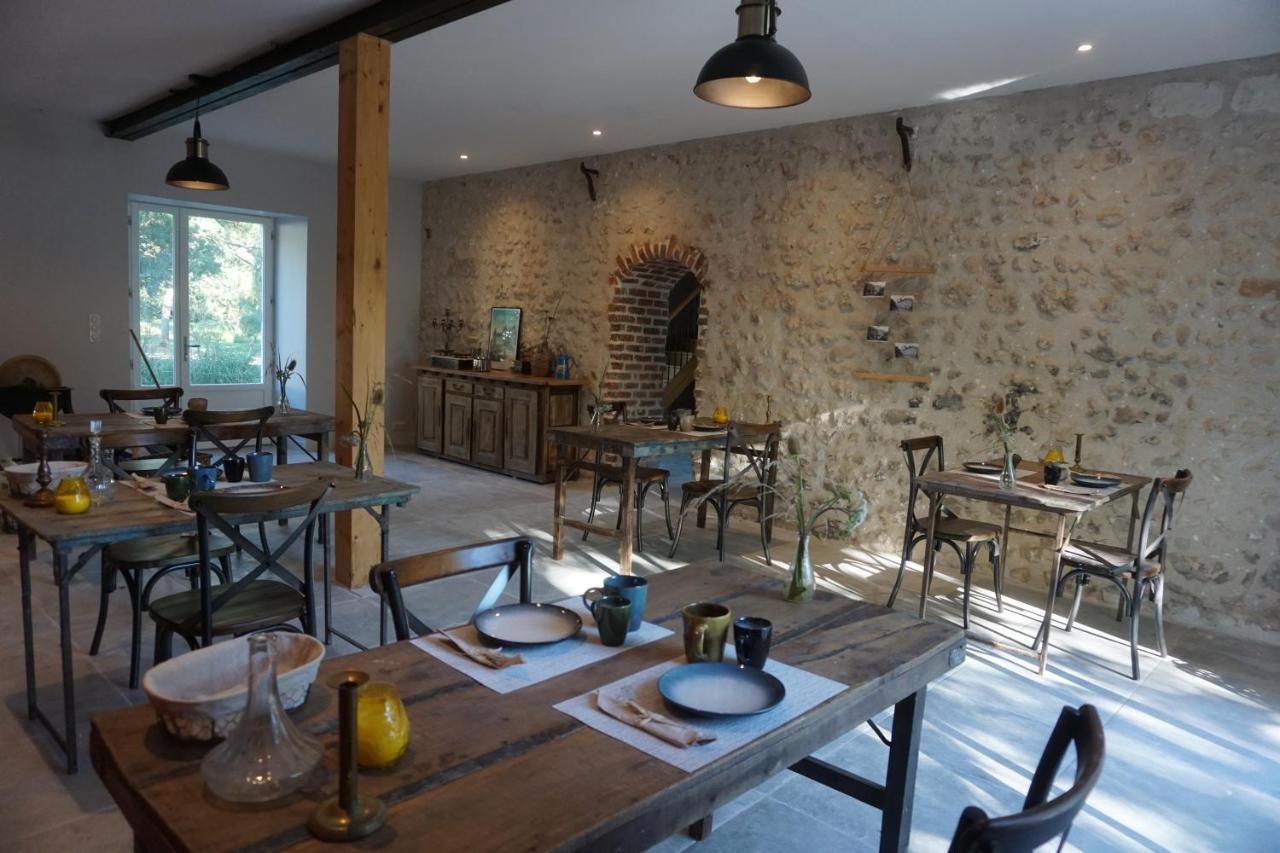 Le Moulin De Moquesouris - Chambres D'Hotes Et Table D'Hote Nazelles-Negron Екстер'єр фото