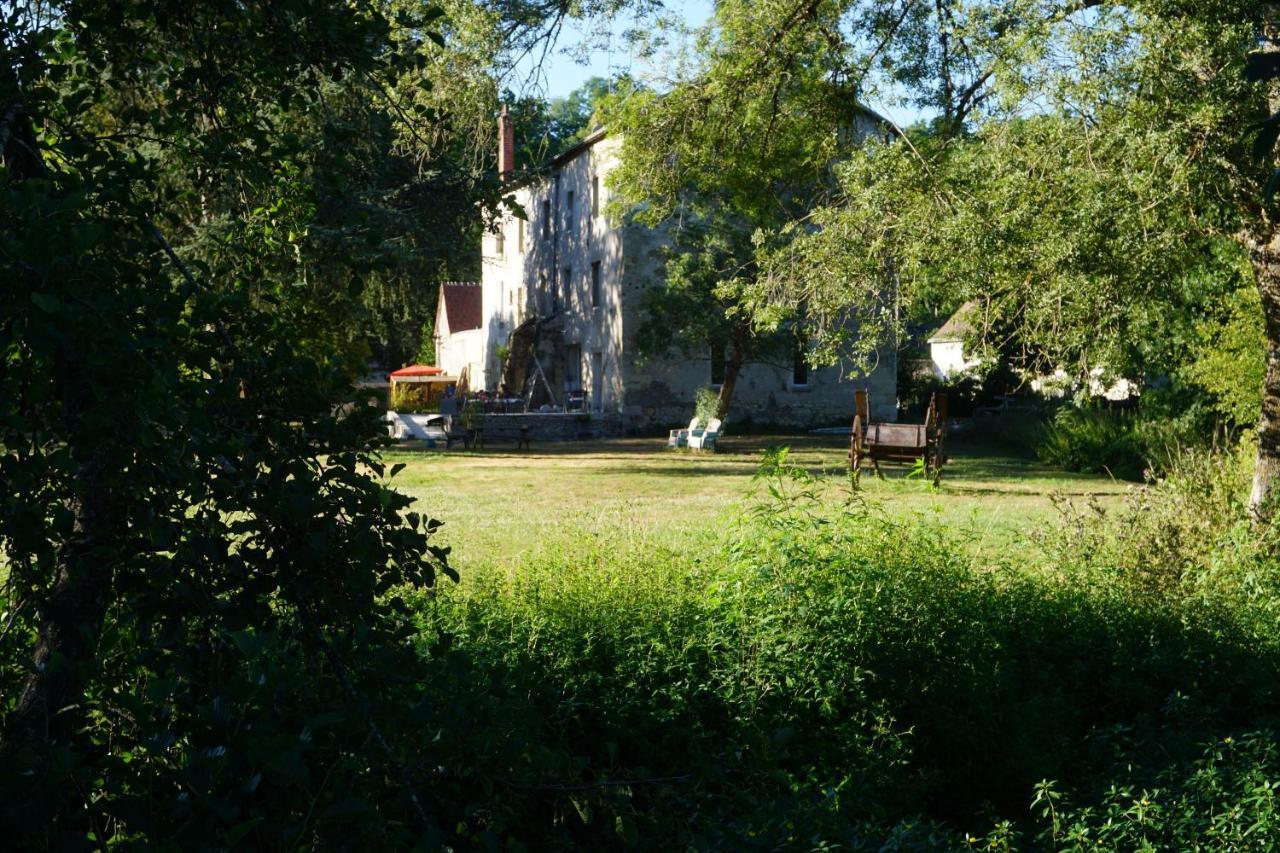 Le Moulin De Moquesouris - Chambres D'Hotes Et Table D'Hote Nazelles-Negron Екстер'єр фото