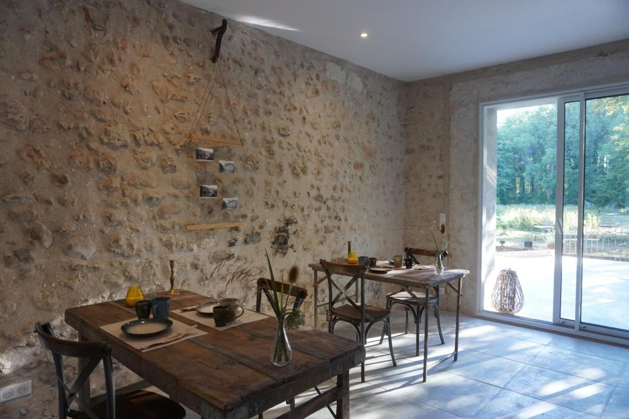 Le Moulin De Moquesouris - Chambres D'Hotes Et Table D'Hote Nazelles-Negron Екстер'єр фото